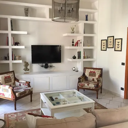 Centro Storico, Piazza Carmine: La Casa Di Angela Appartamento *