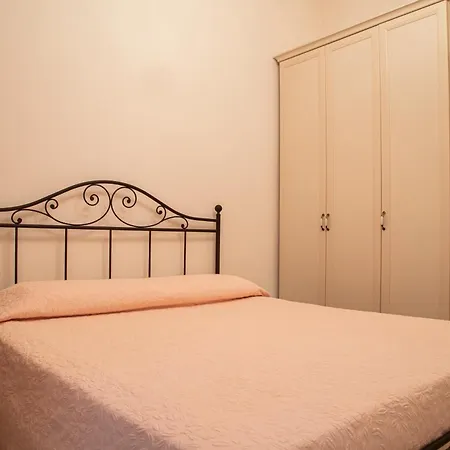 Appartamento Centro Storico, Piazza Carmine: La Casa Di Angela *
