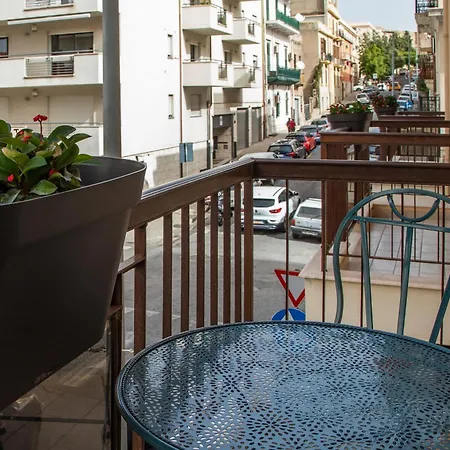 Centro Storico, Piazza Carmine: La Casa Di Angela Appartamento Reggio Calabria