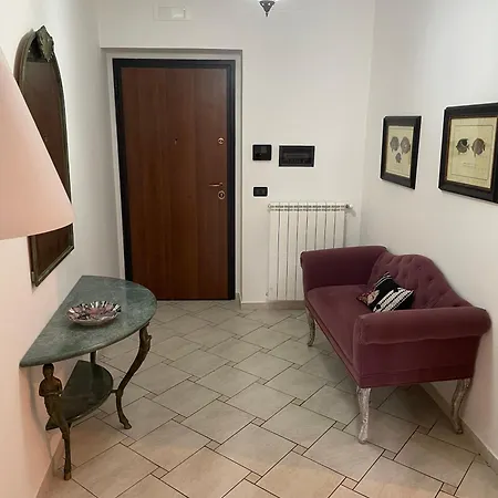Appartamento Centro Storico, Piazza Carmine: La Casa Di Angela