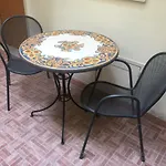 Centro Storico, Piazza Carmine: La Casa Di Angela