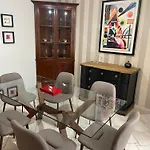 Apartment Centro Storico, Piazza Carmine: La Casa Di Angela