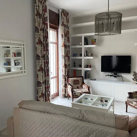 Centro Storico, Piazza Carmine: La Casa Di Angela Appartement