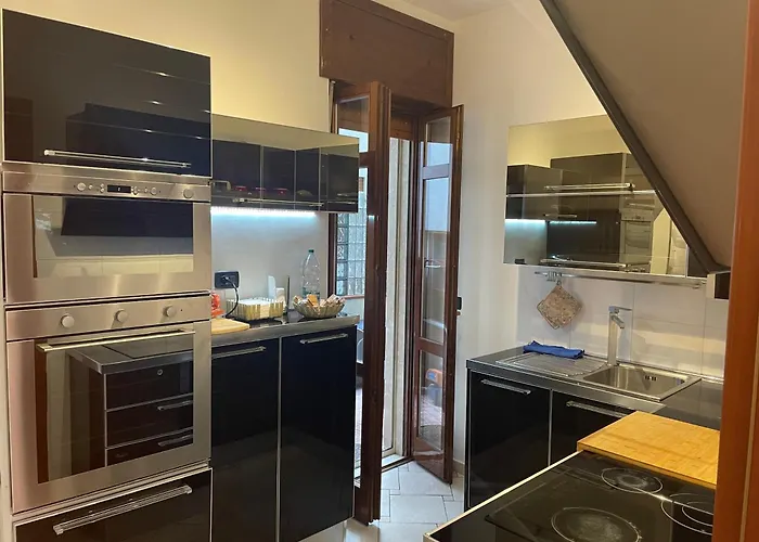 דירה Centro Storico, Piazza Carmine: La Casa Di Angela רג'יו די קאלאבריה